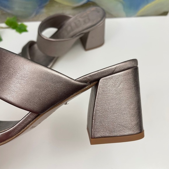 Pedro Garcia Isela Metallic Taupe Block Heel Sandals Size 38.5 / US 8.5 - Picture 6 of 15